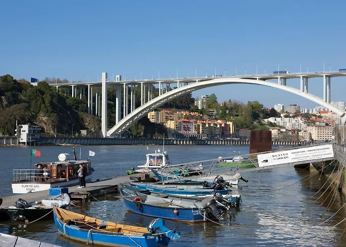 Апартаменты Estudio Monte Da Luz *